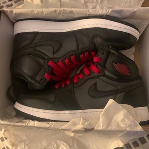 Air Jordan 1 Retro High OG GS